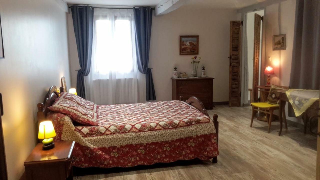 Hotel Arie - Chez Joelle Et Michel Dému Exteriér fotografie